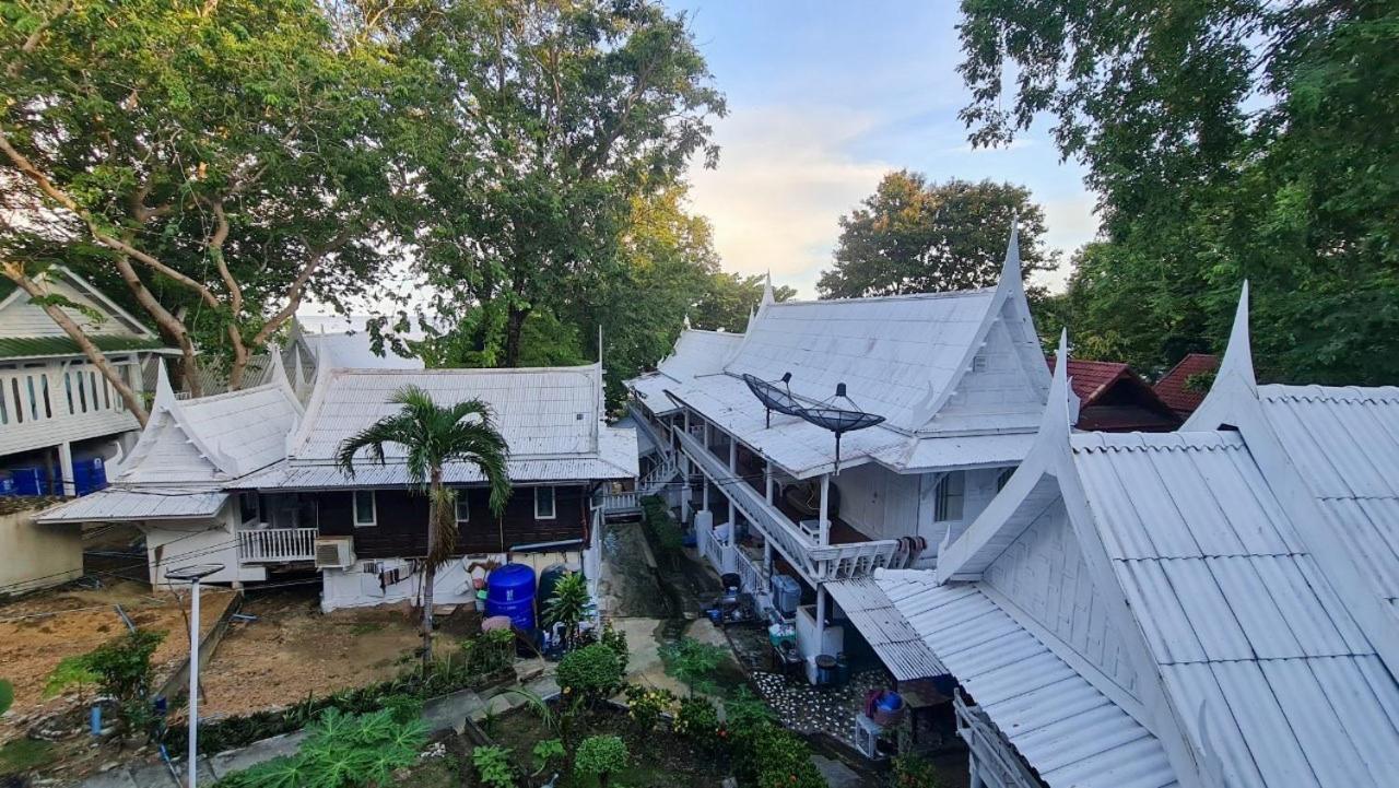 Banthaisangthain Resort Koh Samet Buitenkant foto